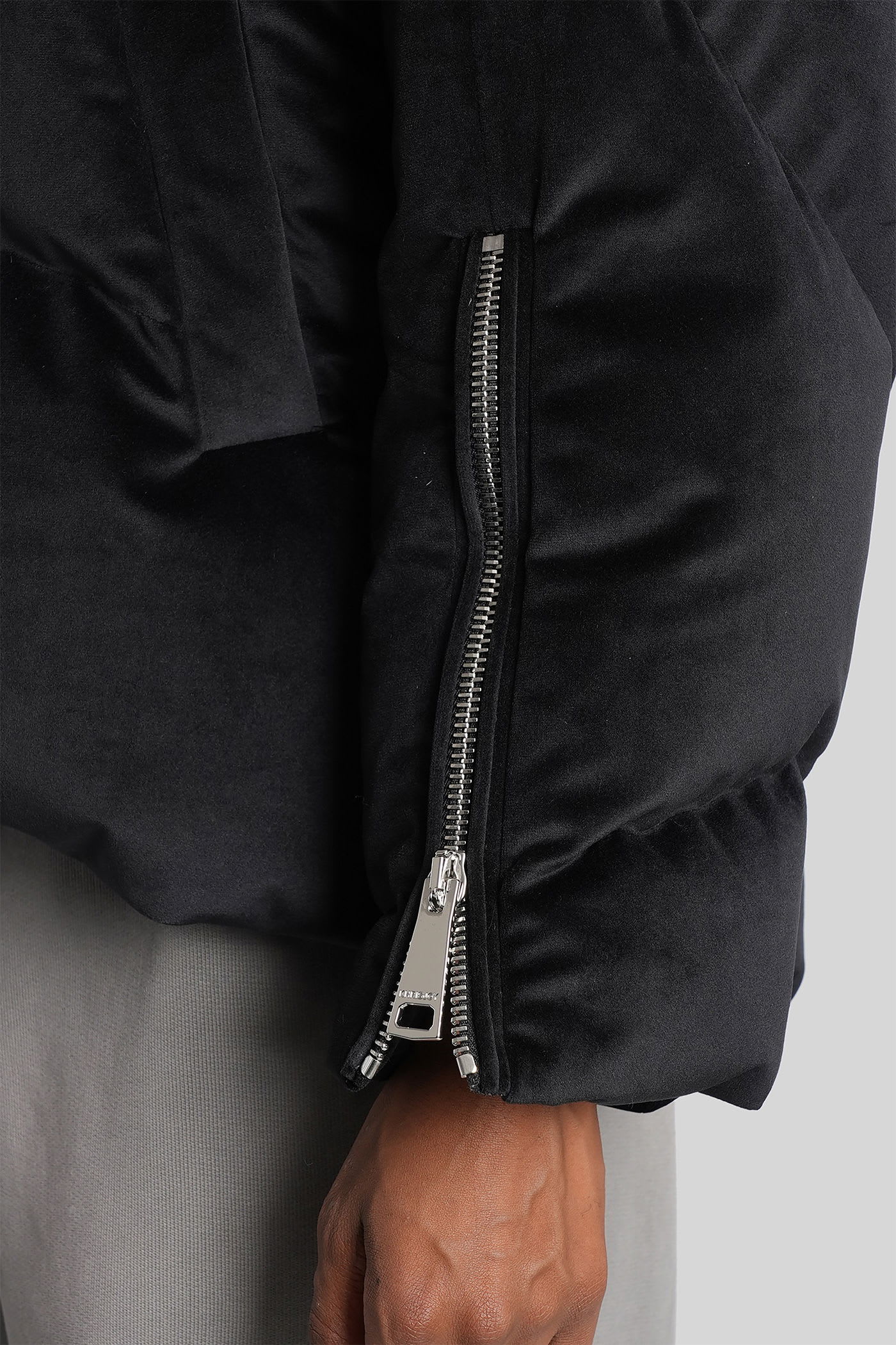 Khrisjoy Quilted Padded Jacket In Black