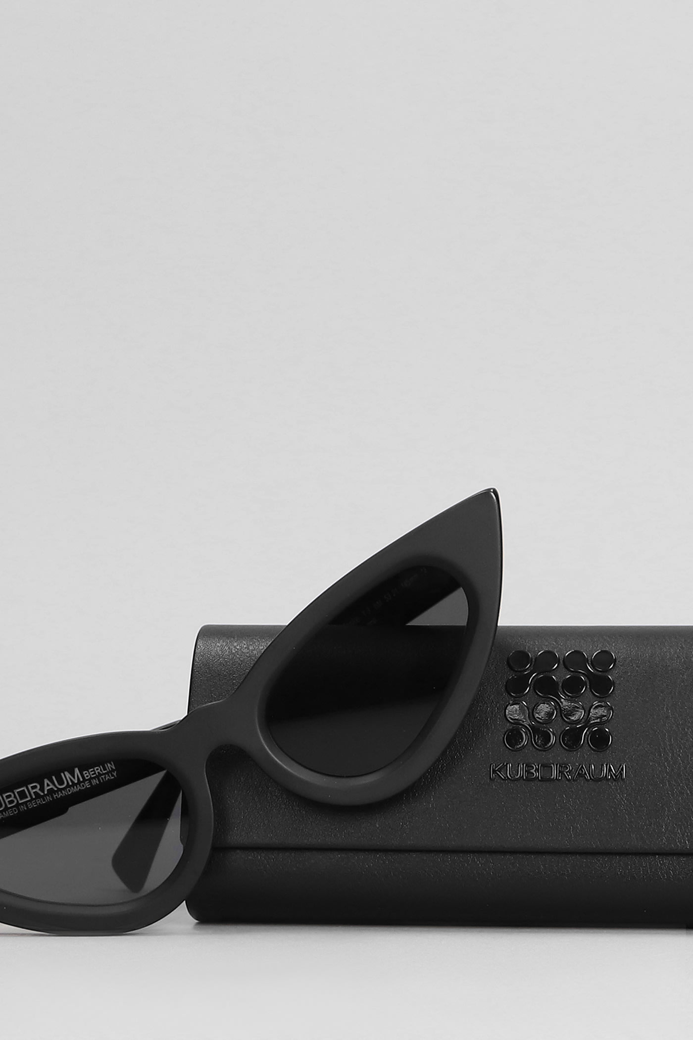 Kuboraum Y3 Sunglasses In Black Acetate In Black