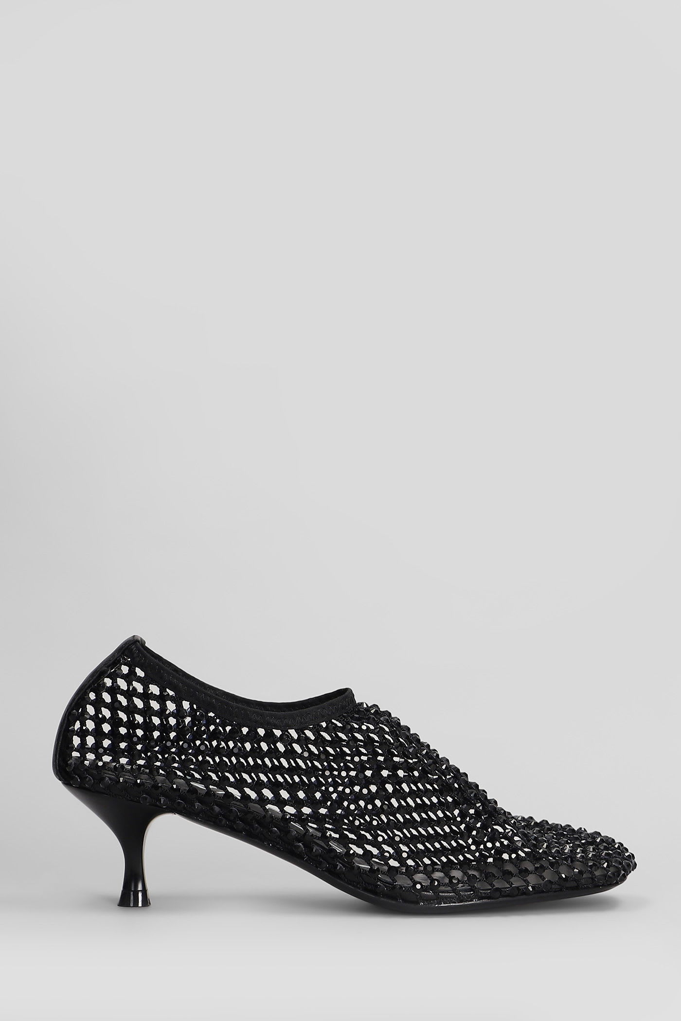 Strategia Pumps In Black Leather In Black