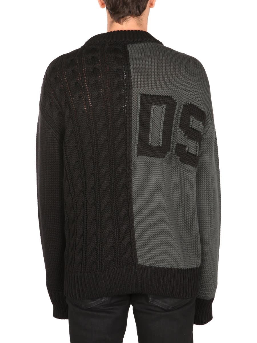 Shop Gcds Sweater With Logo Inlay In Charcoal