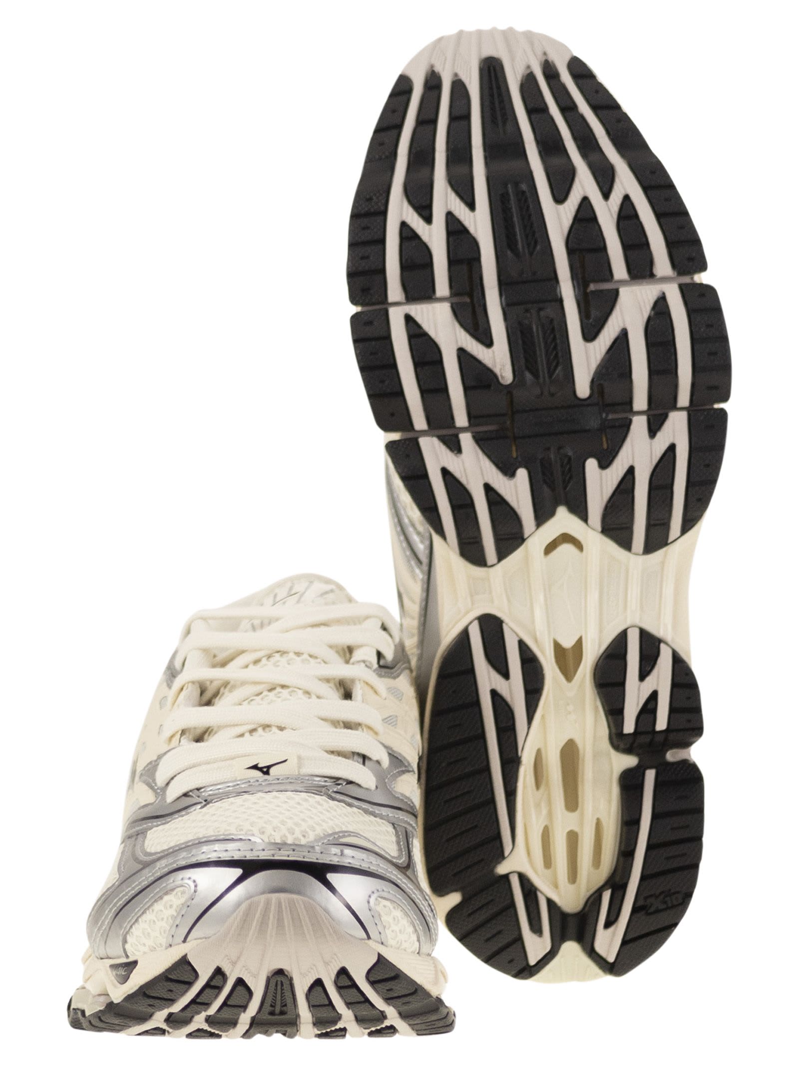 Mizuno Wave Prophecy Ls Sneakers In Neutral