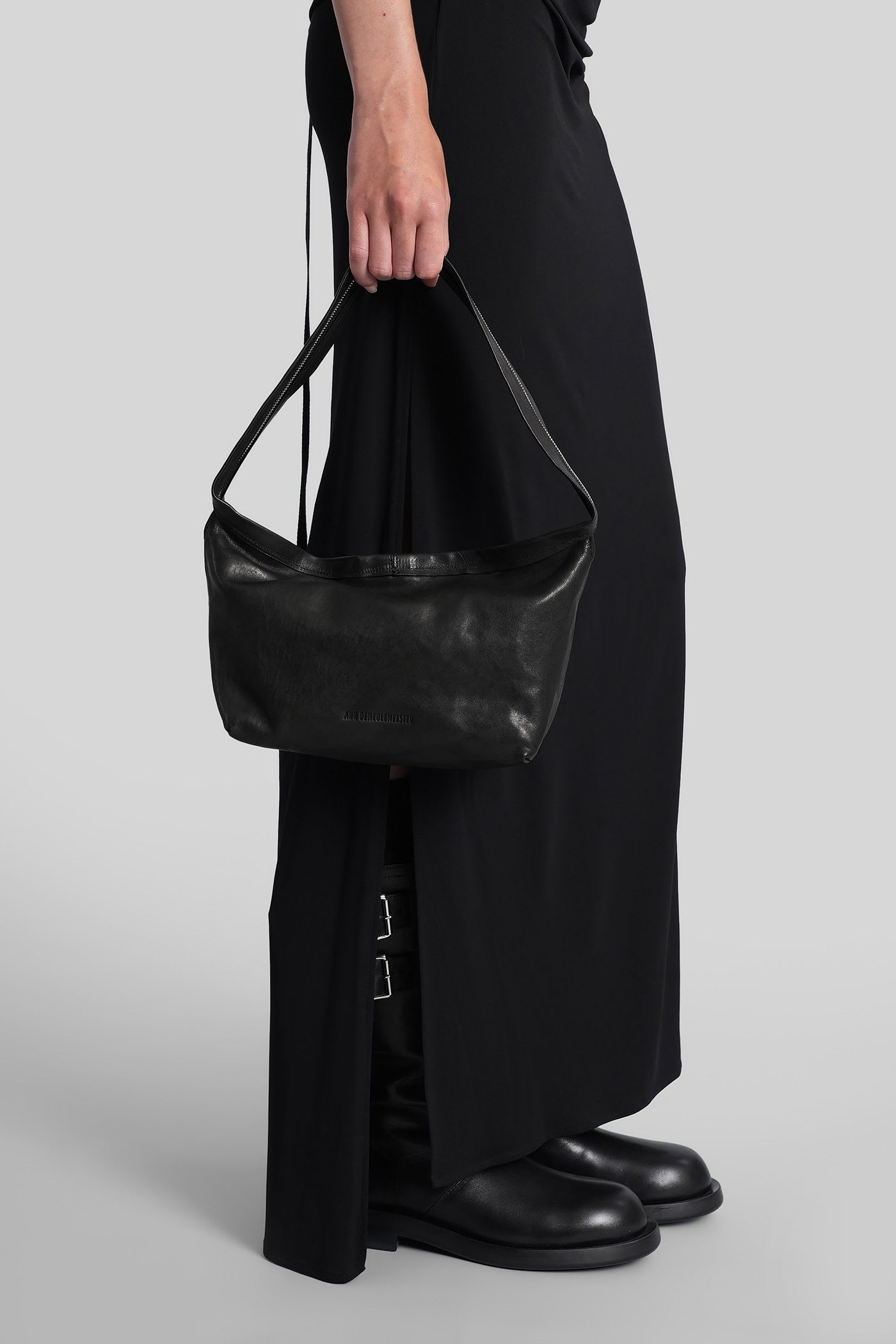 Ann Demeulemeester Lusi Shoulder Bag In Black Leather In Black