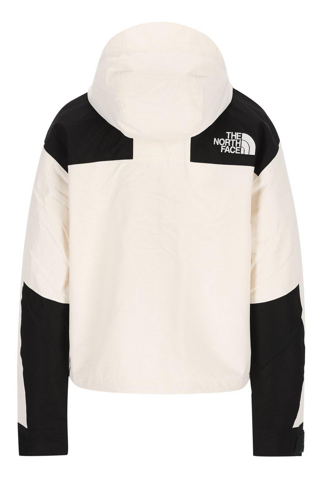 The North Face Mountain Mono Short Jacket In White Dune/tnf Black