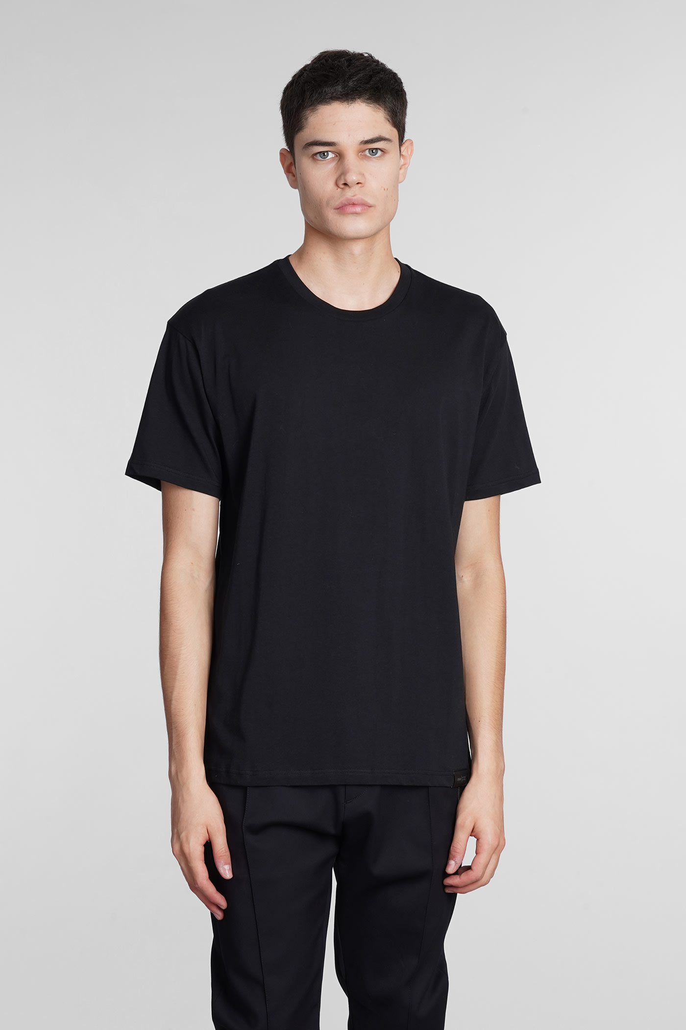 Low Brand t-shirt in black jersey