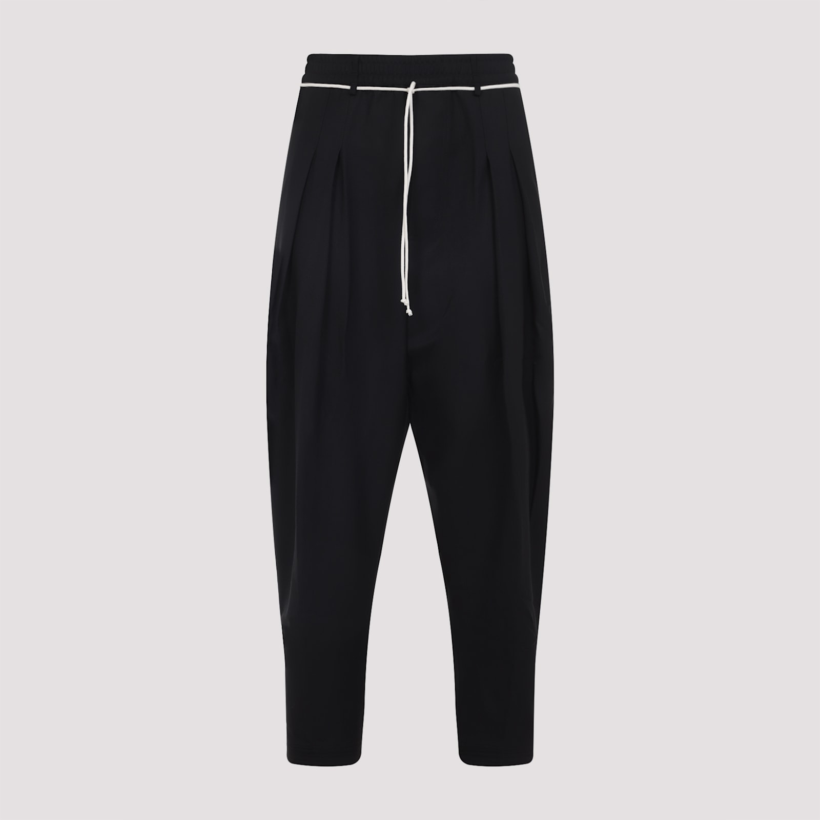Mordecai Tapered Black Trousers With Pleated Front In Black