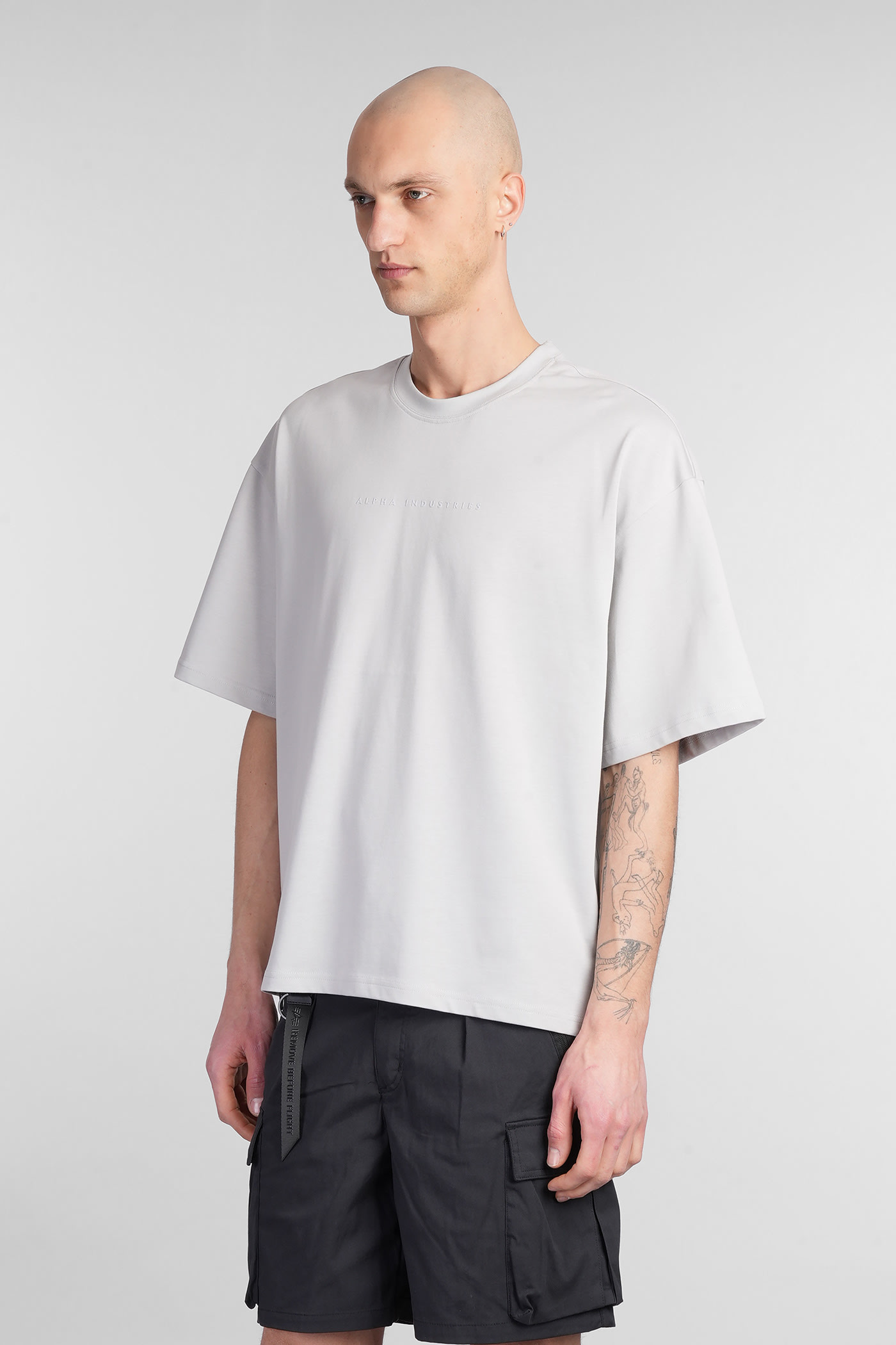 ALPHA INDUSTRIES BASE T-SHIRT T-SHIRT IN GREY COTTON