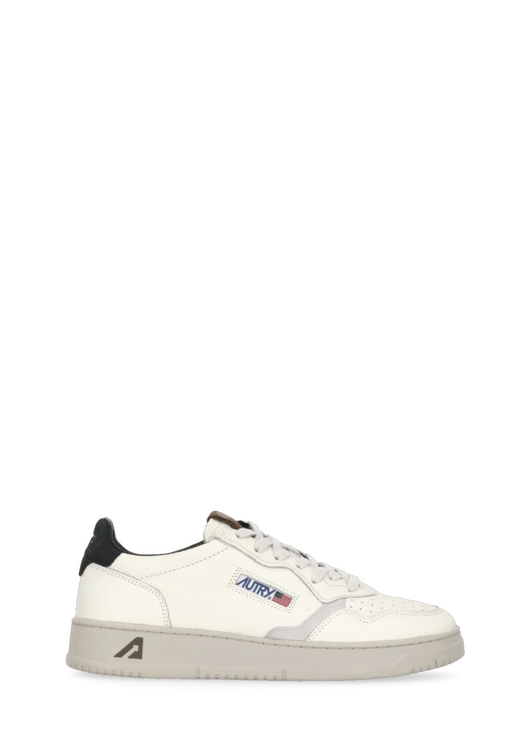 Shop Autry Medalist Low Sneakers In Ivory