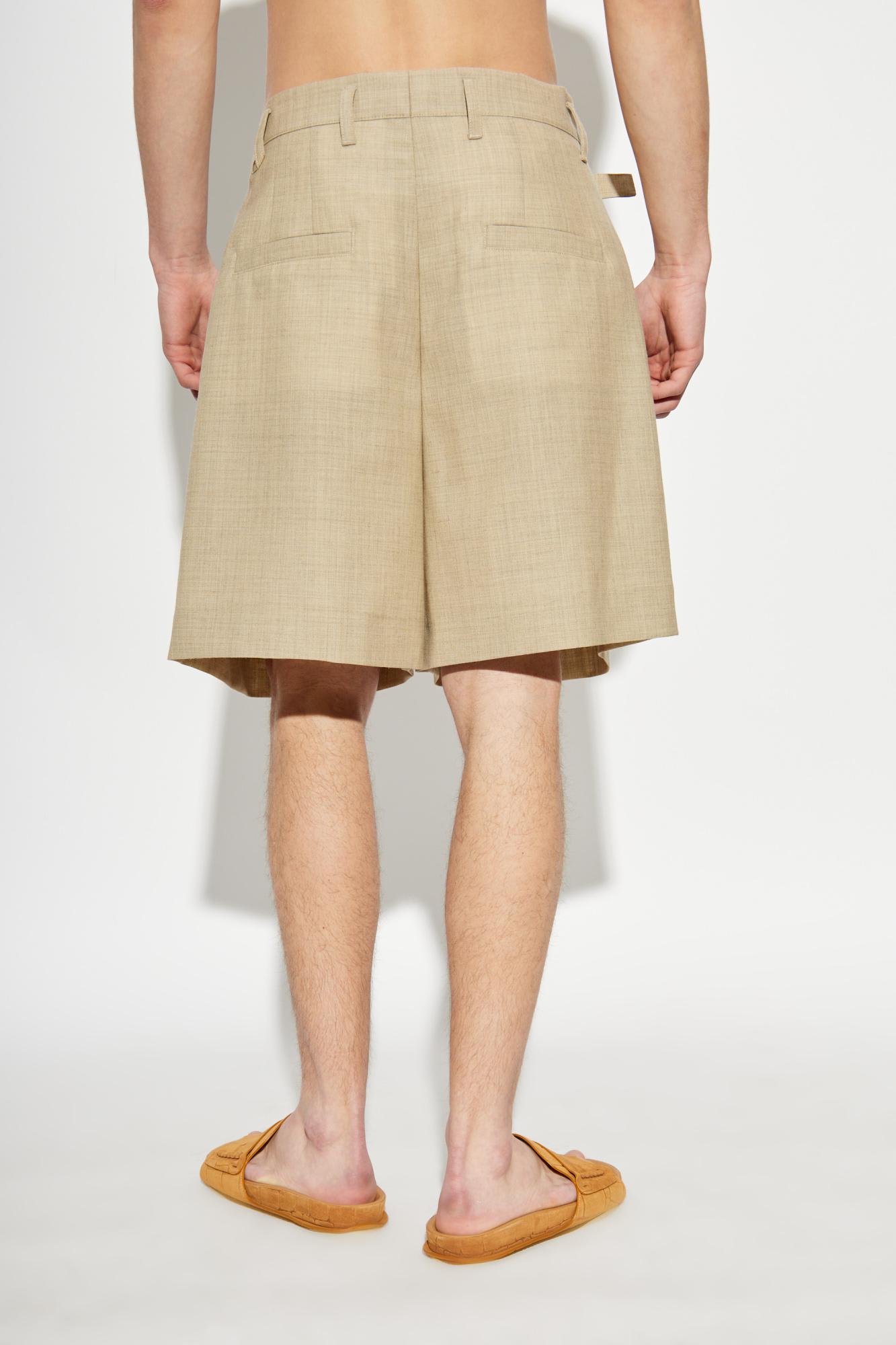 Jacquemus Pleated Shorts In Beige
