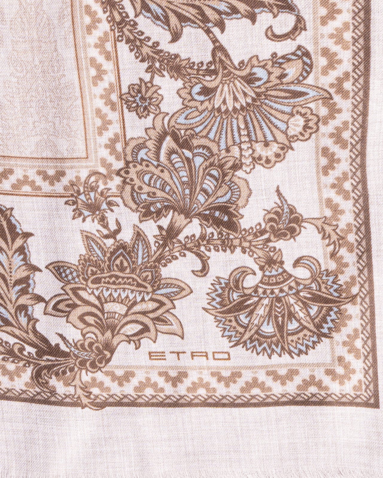 Etro Scarfs Beige In Beige