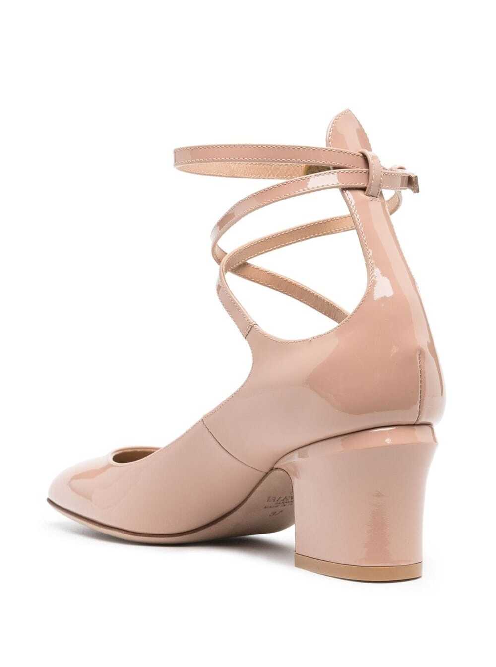 Shop Valentino Tan-go Bege Dècolletè With V-logo Buckle In Patent Leather Woman In Pink