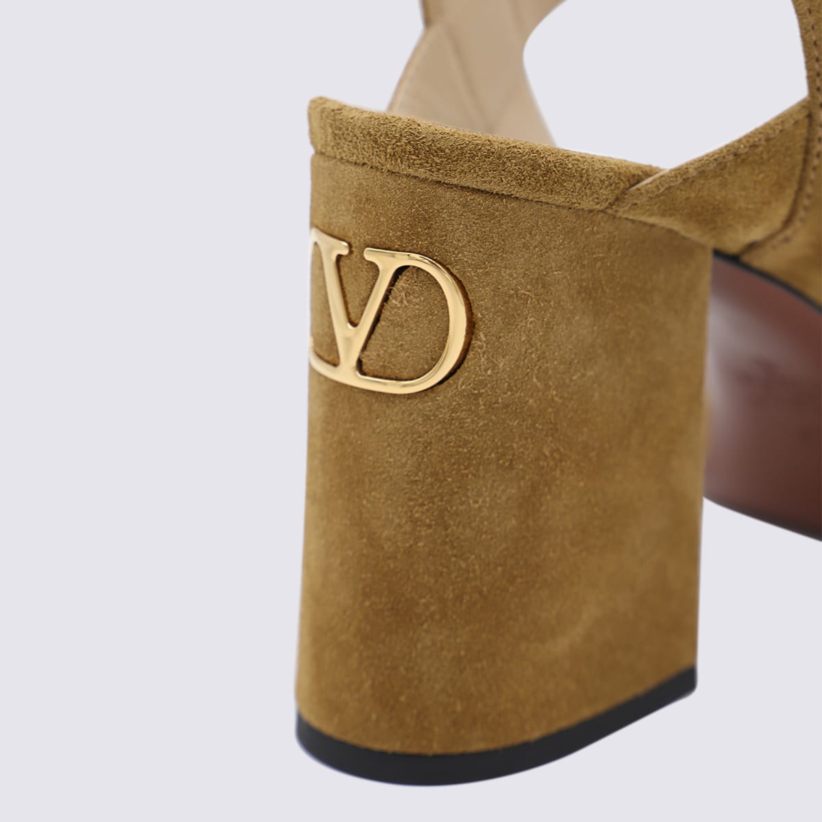 Valentino Fawcette Platform Crust Leather Sandals In Sand