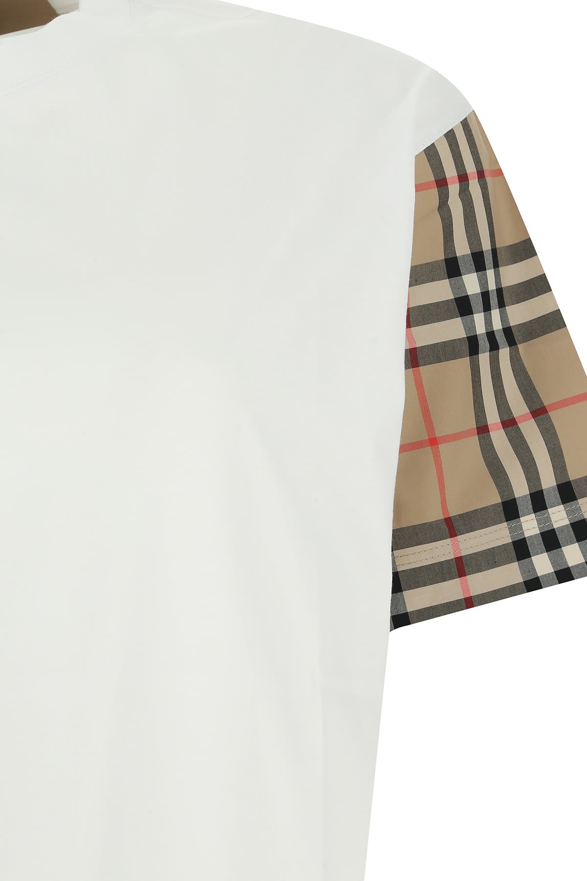 Shop Burberry T-shirt In A1464