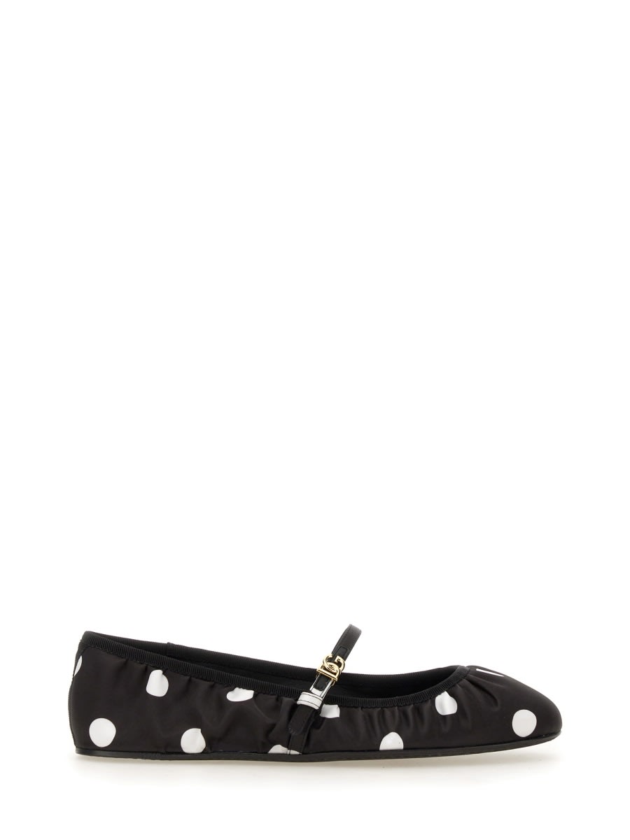 Shop Dolce & Gabbana Printed Satin Ballerina In Black