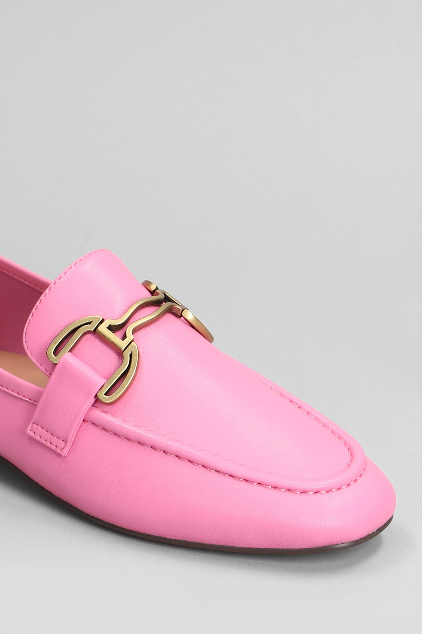 Shop Bibi Lou Zagreb Ii Loafers In Rose-pink Leather