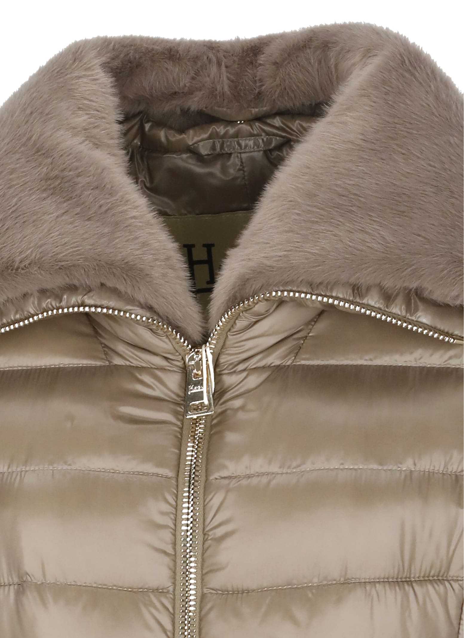 Herno Fur Collar Quilted Down Jacket In Neutral