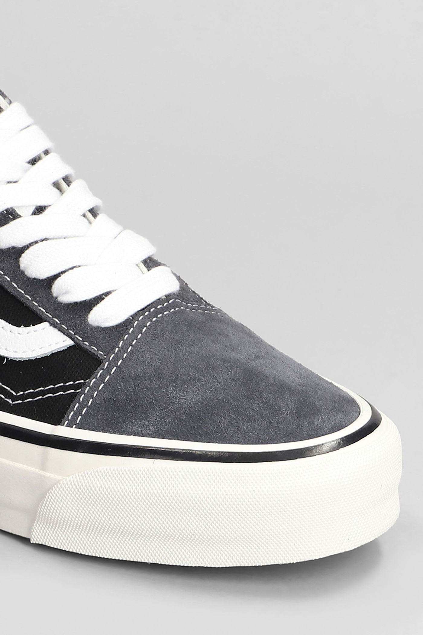 Vans Lx Old Skool Sneakers In Grey Suede And Fabric In Black