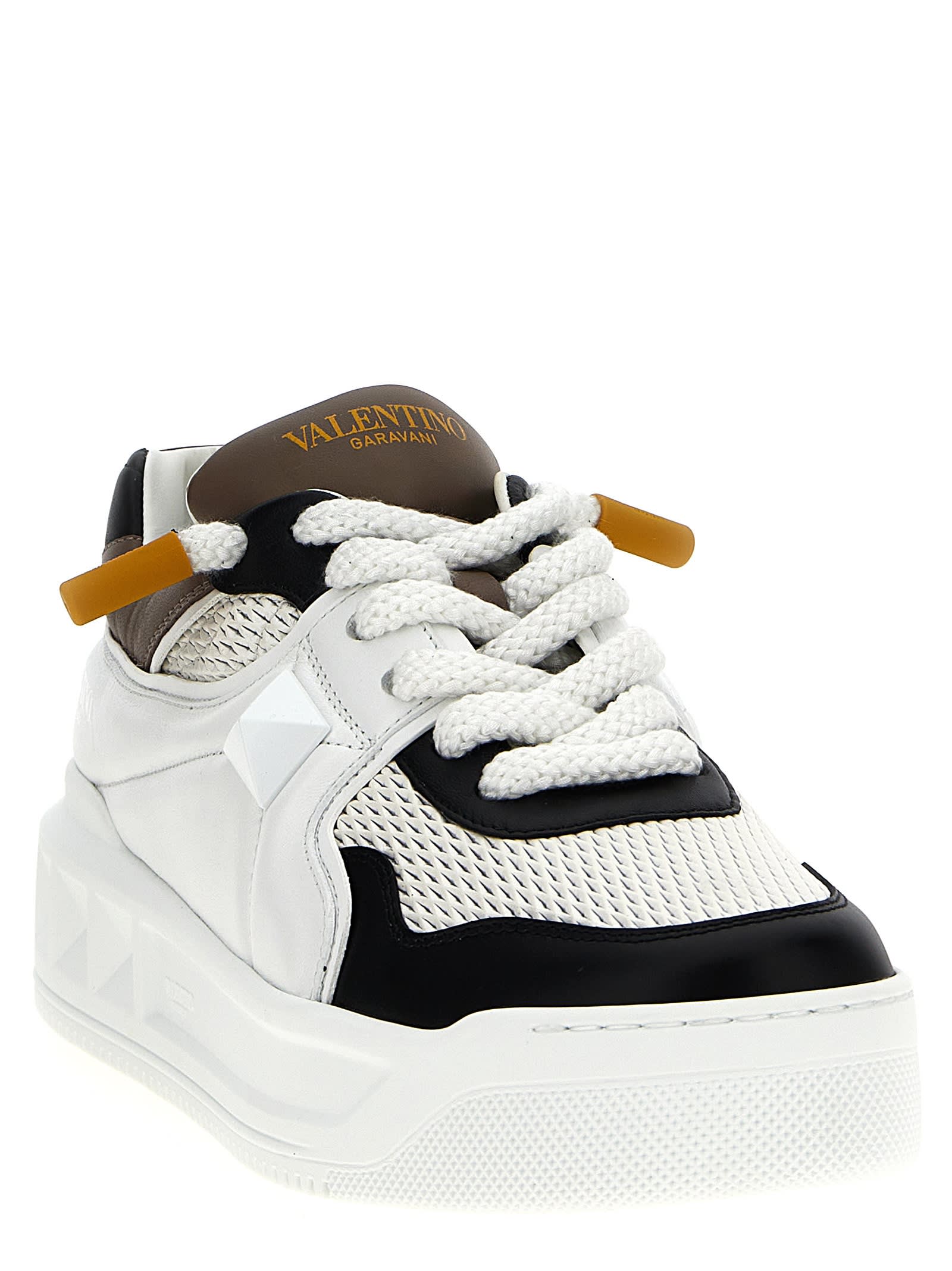 Valentino One Stud Xl Low-cut Casual Shoes In Multicolor