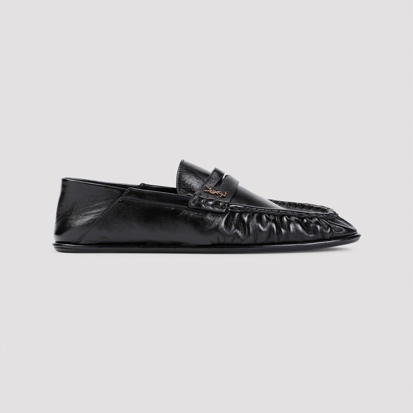 Shop Saint Laurent Le Loafer 00 Loafers In Nero