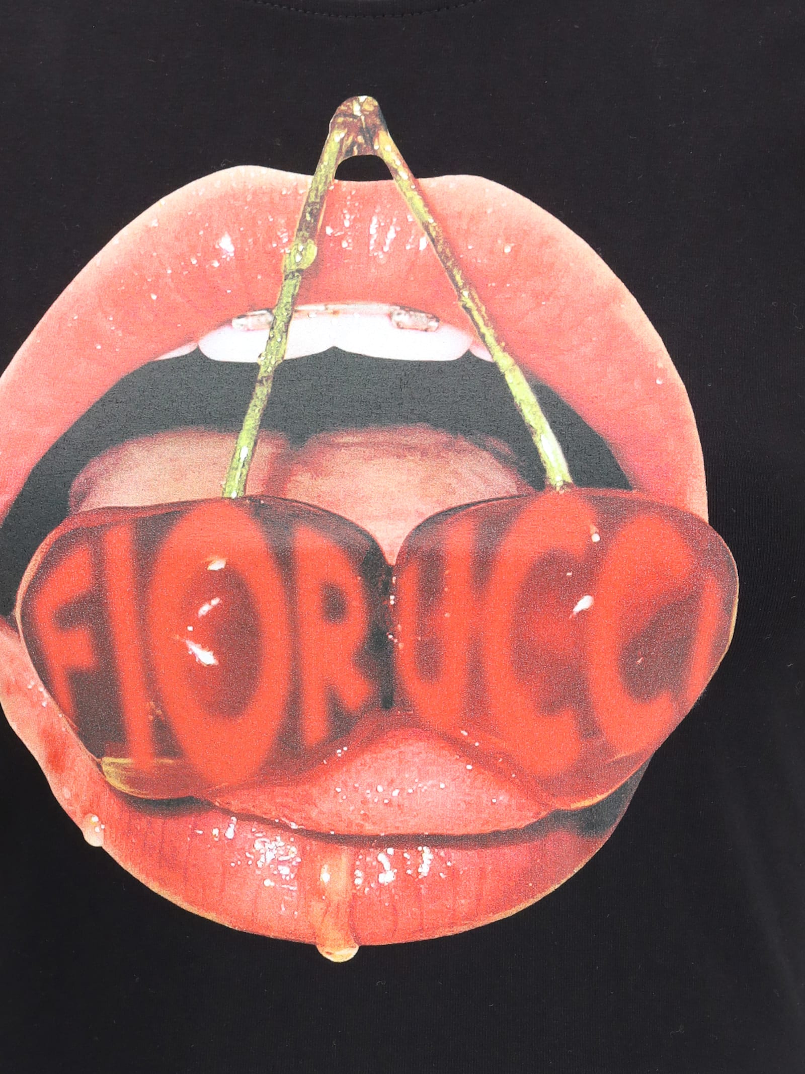 Fiorucci Cherry Mouth Graphic Crop T-shirt In Black