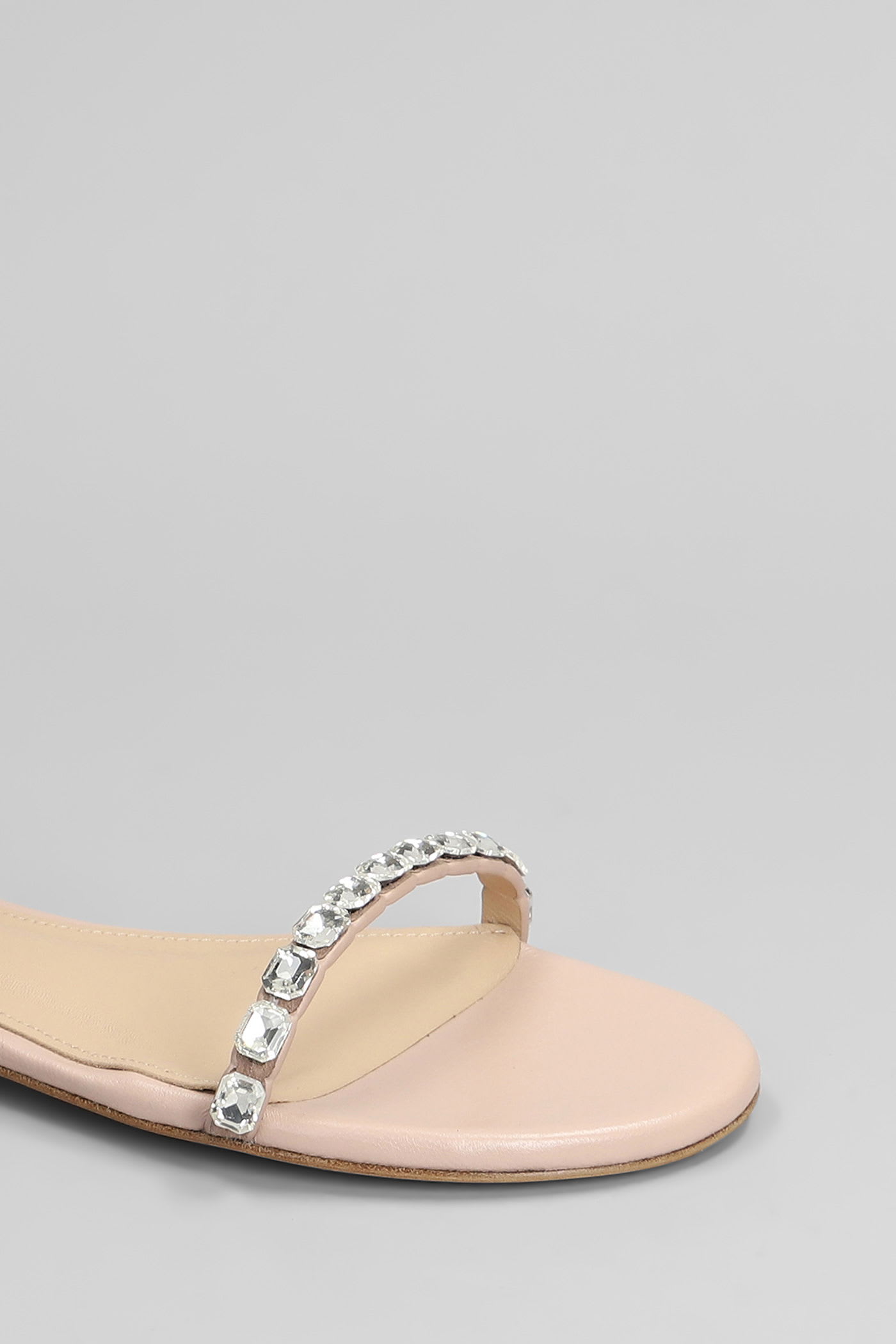 Lola Cruz Flats In Powder Leather In Neutral