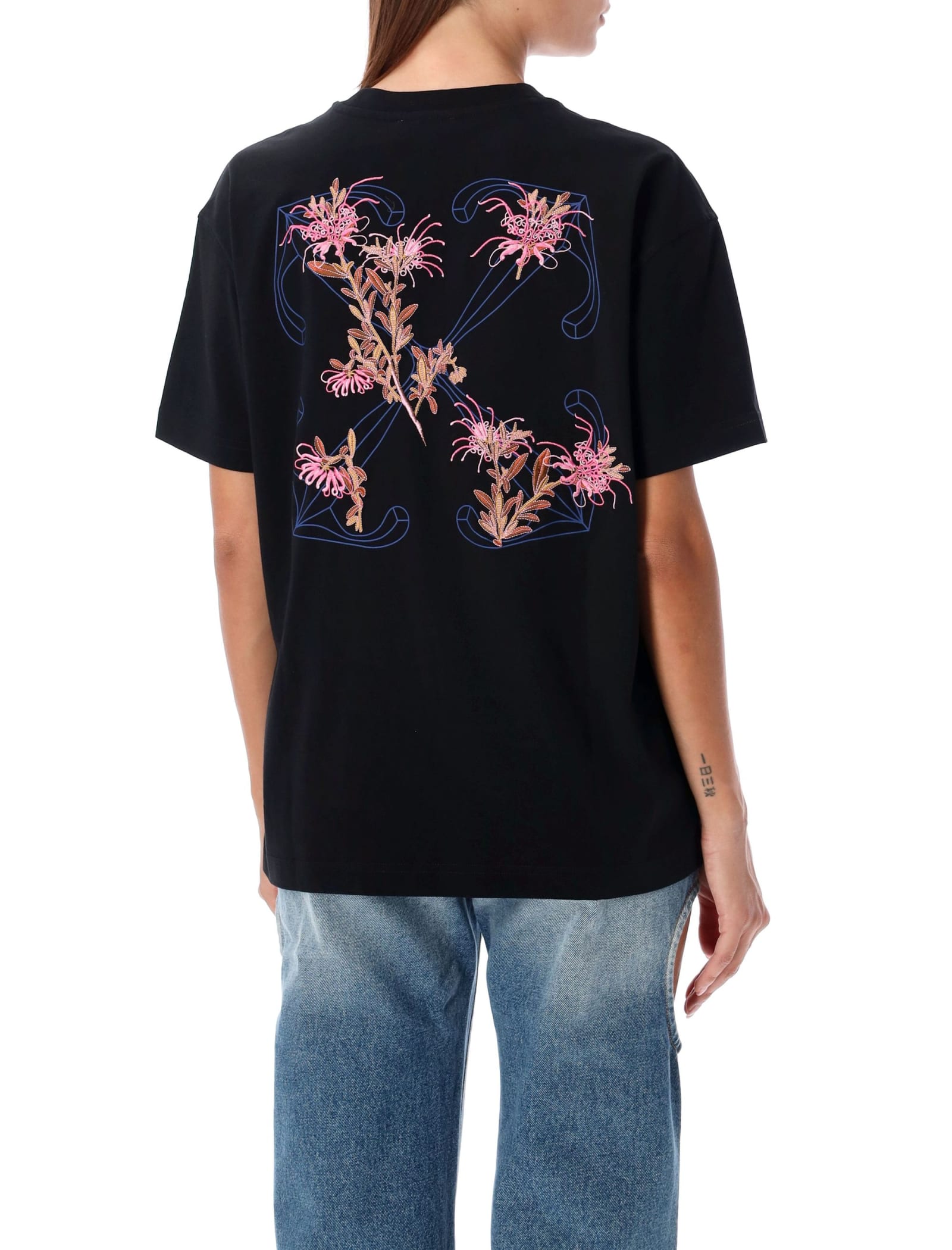 Shop Off-white Pink Flower Arrow T-shirt In Black