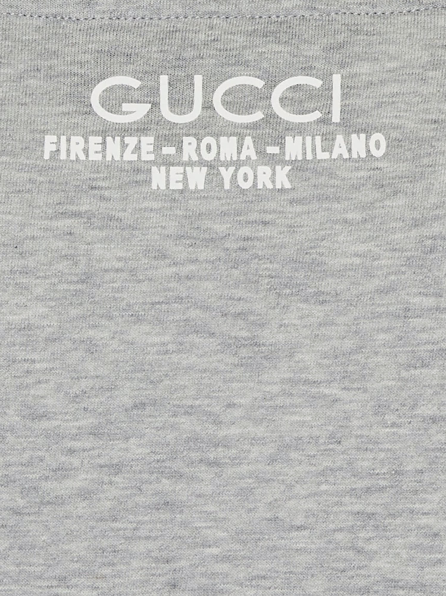 Shop Gucci T-shirt In Grey