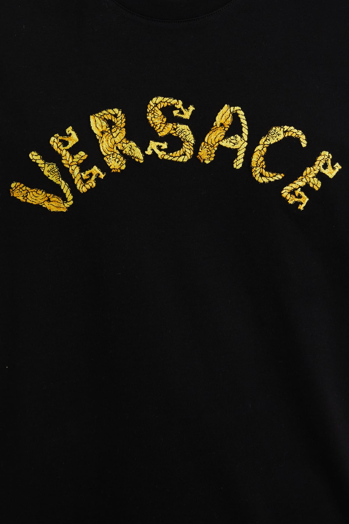 Shop Versace T-shirt In 1b000