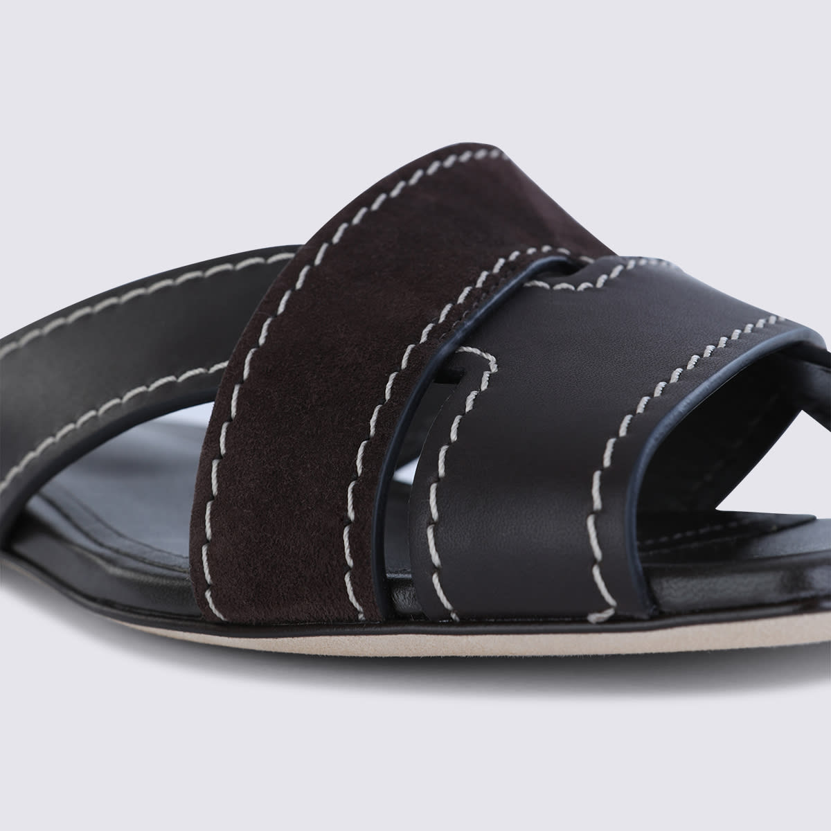 Tod's Flat Leather Sandals With Crossed Straps Shoes In Brown