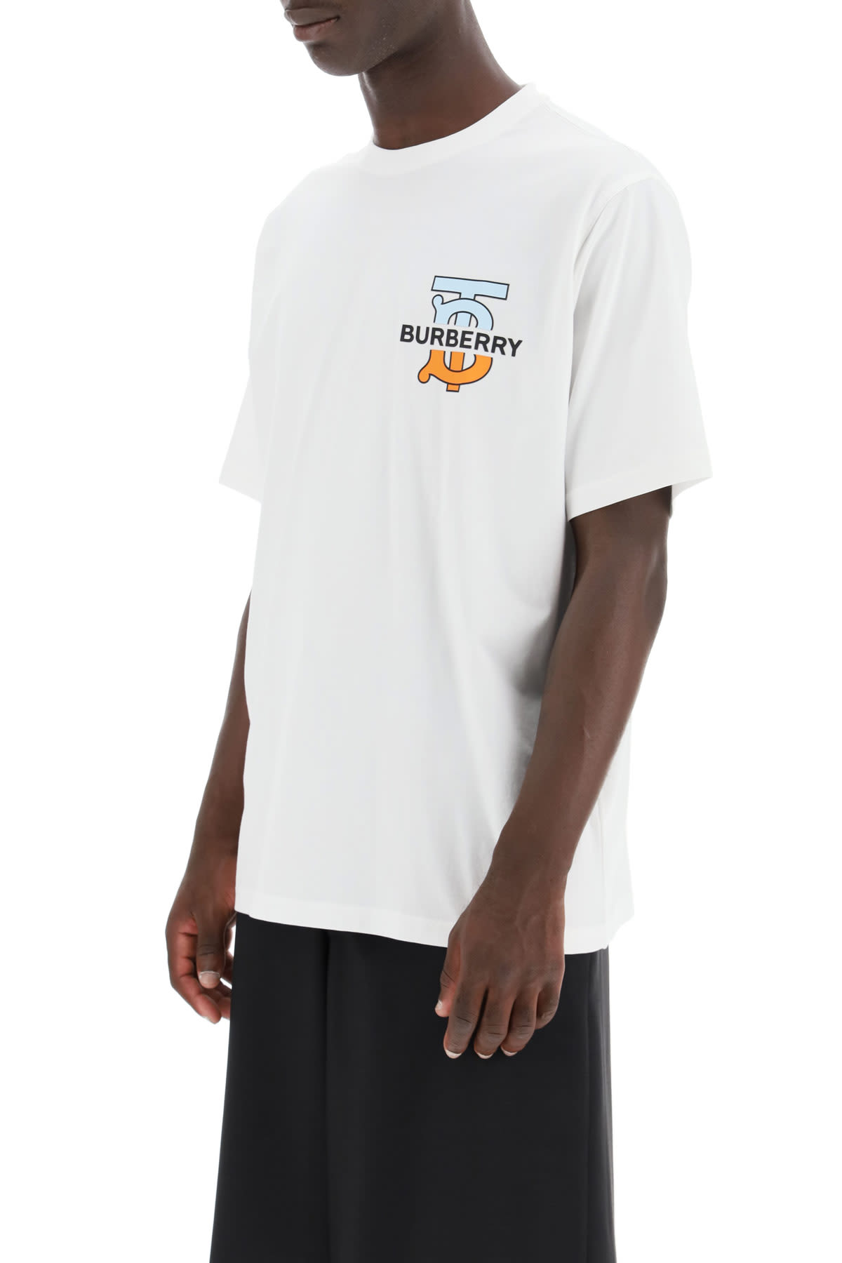 burberry shorts and t shirt