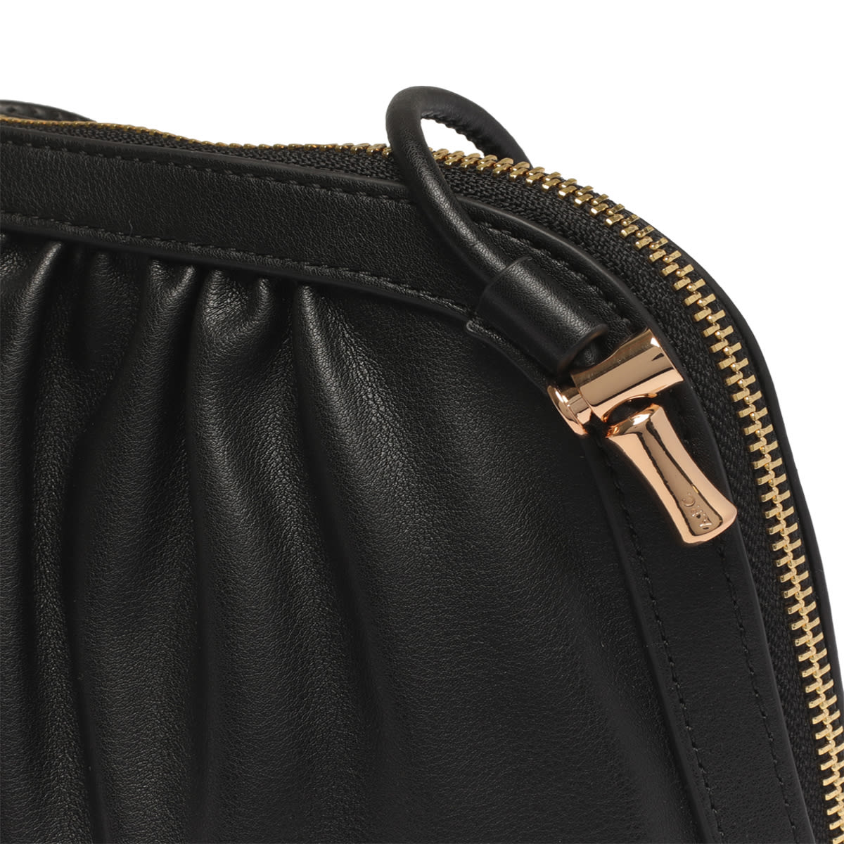 Shop Apc Bourse Ninon Crossbody Bag In Noir