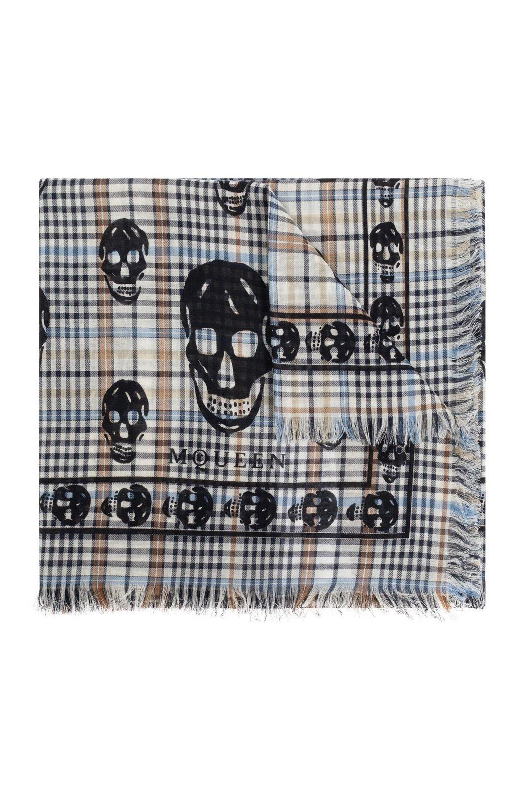 Alexander Mcqueen Checkered Frayed-edge Scarf In Gray