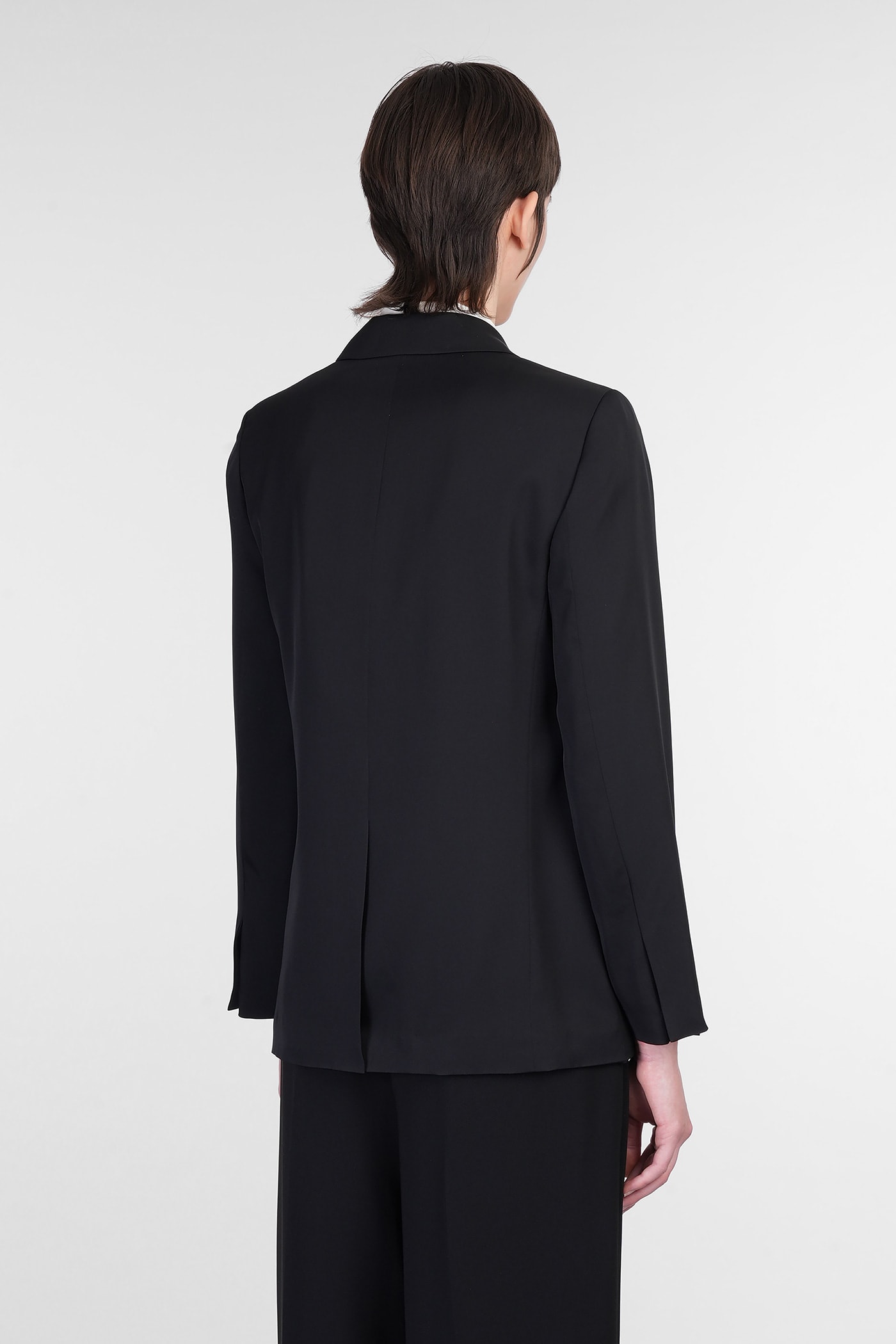 THEORY BLAZER IN BLACK SILK
