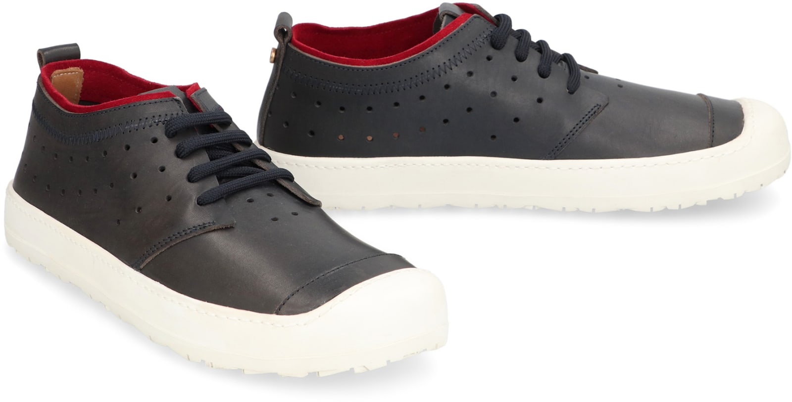 Volta Leather Low-top Sneakers In Black