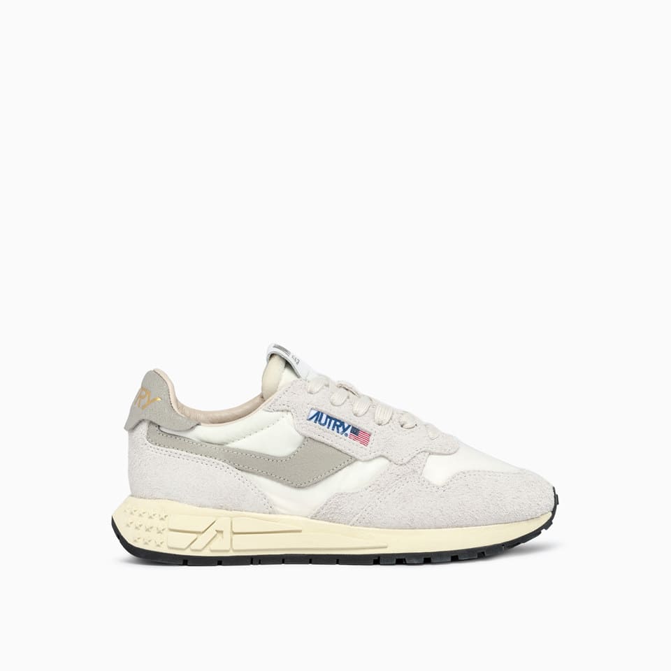 Shop Autry Reelwind Low Sneakers Wwlw Nc04 In White