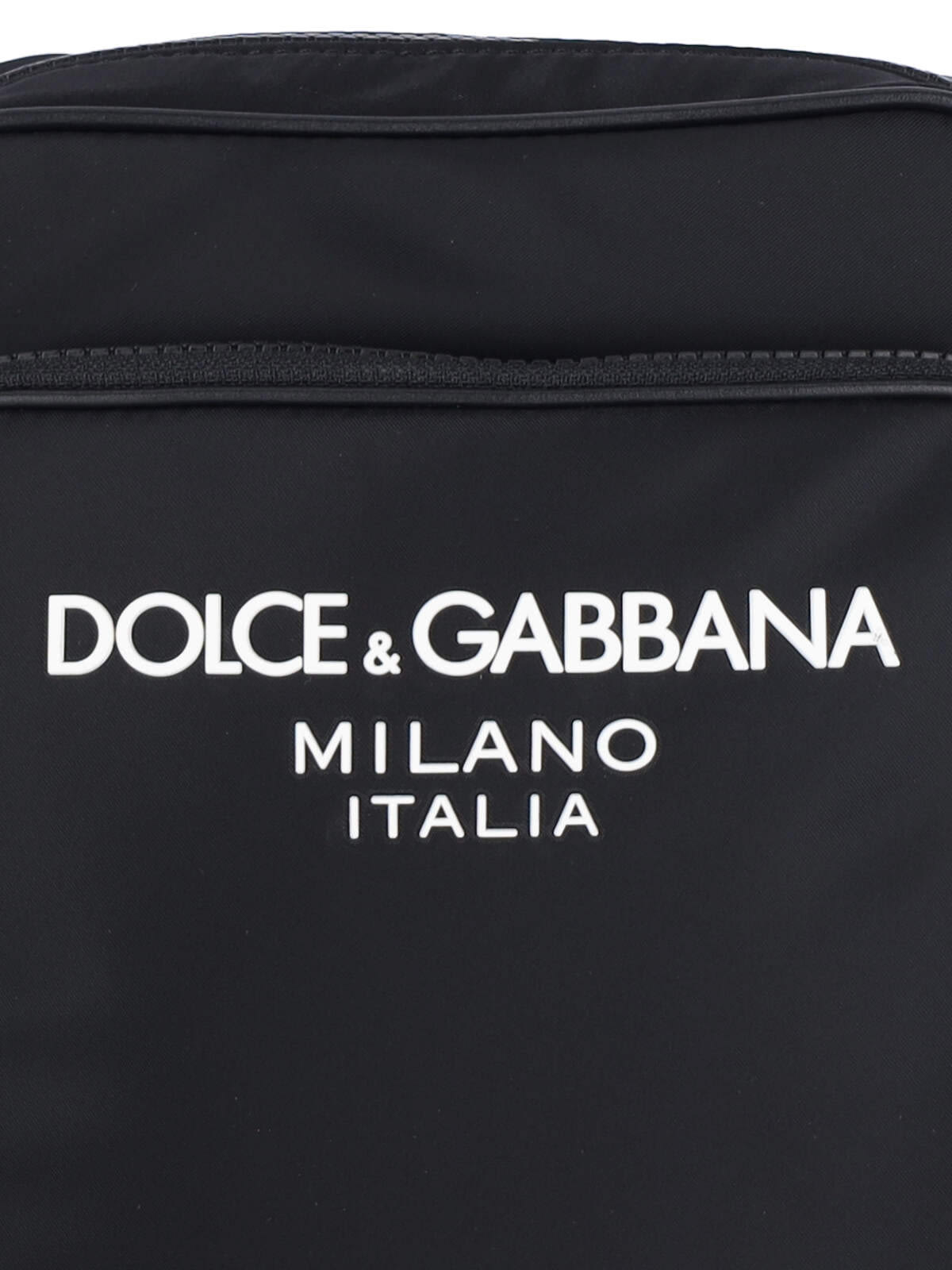 Shop Dolce & Gabbana Logo Shoulder Bag In Nero/nero