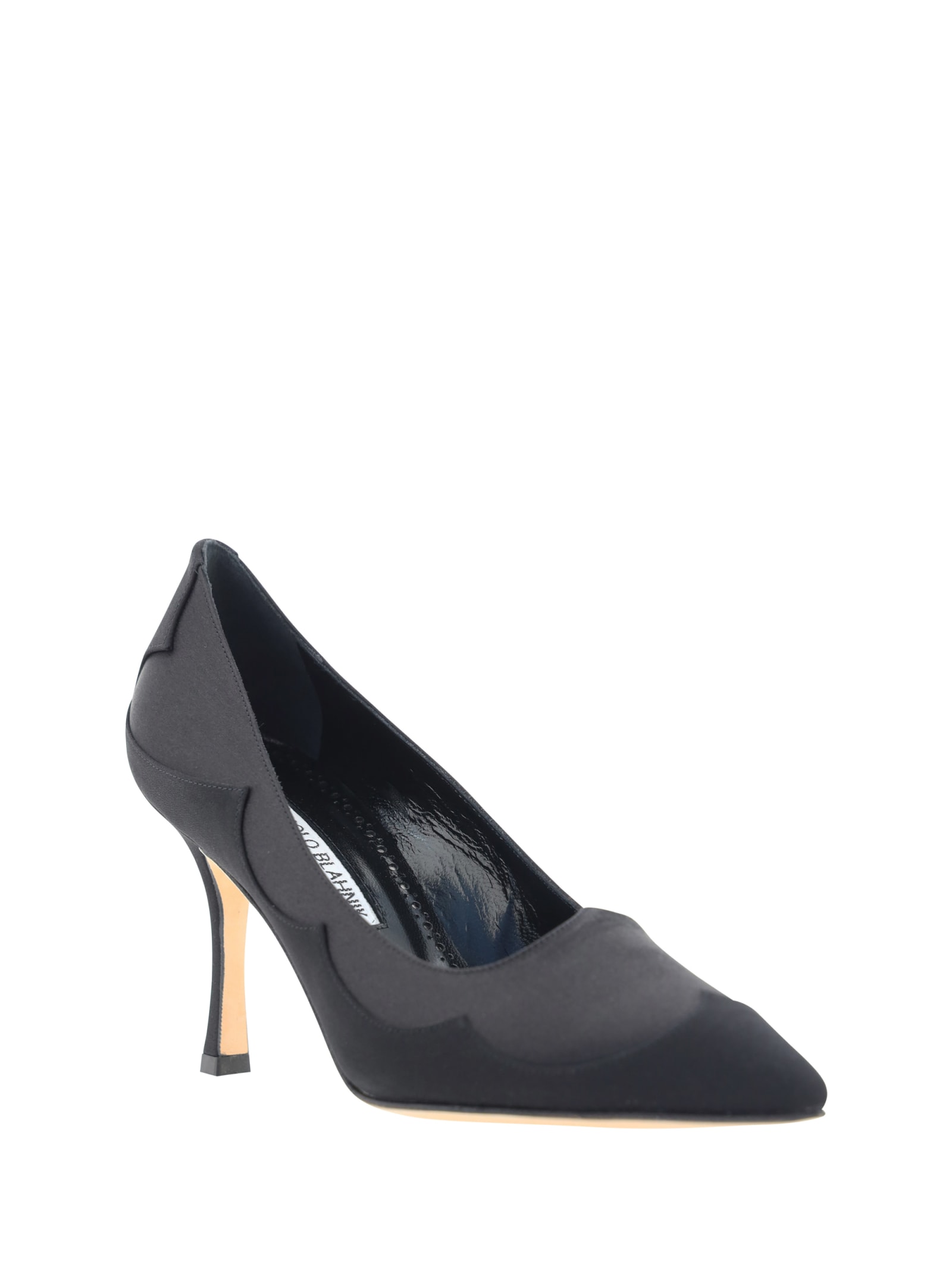 Shop Manolo Blahnik Fabrakahi Pumps In Blck