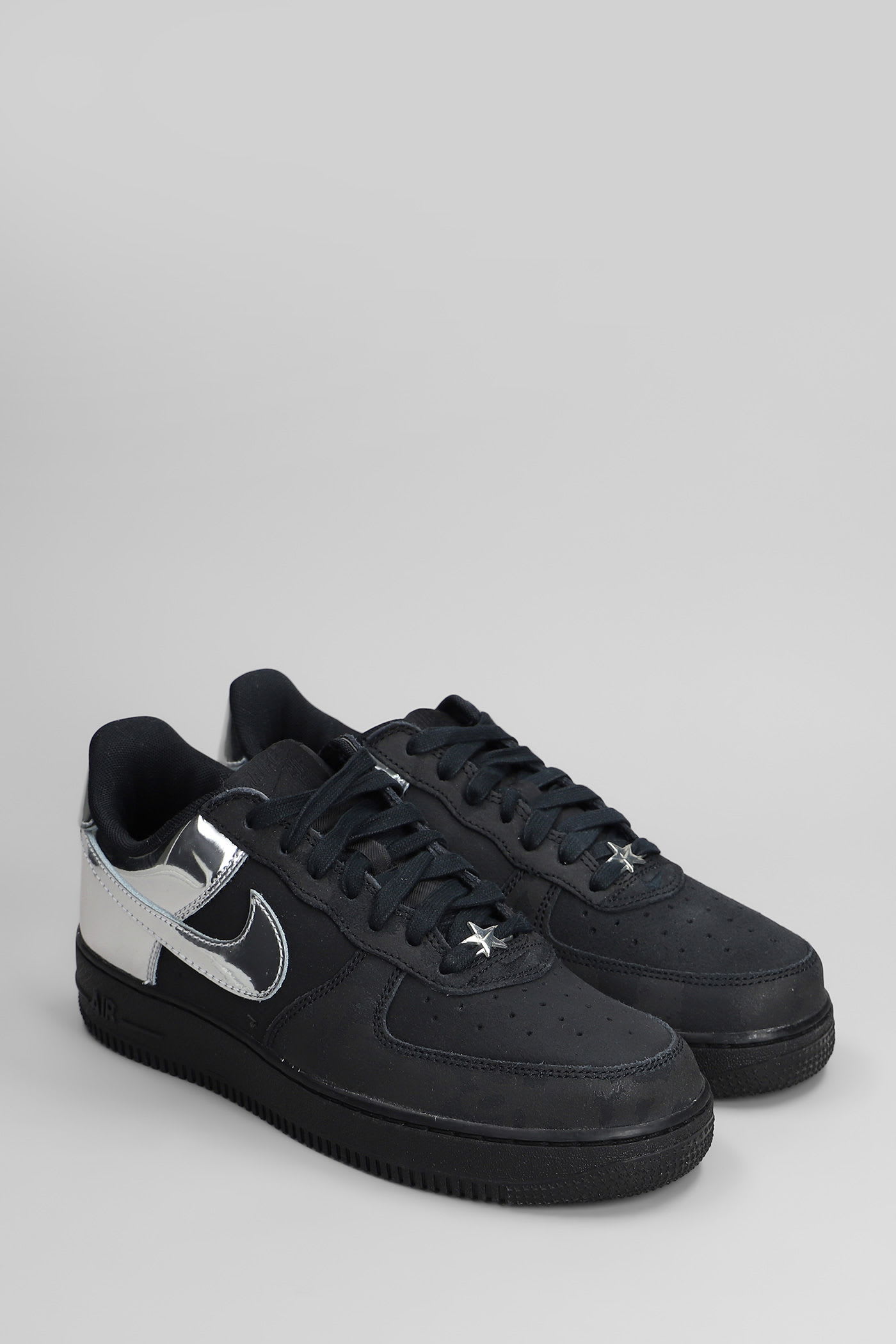 Nike Air Force 1 Low Retr Sneakers In Black Leather In Black