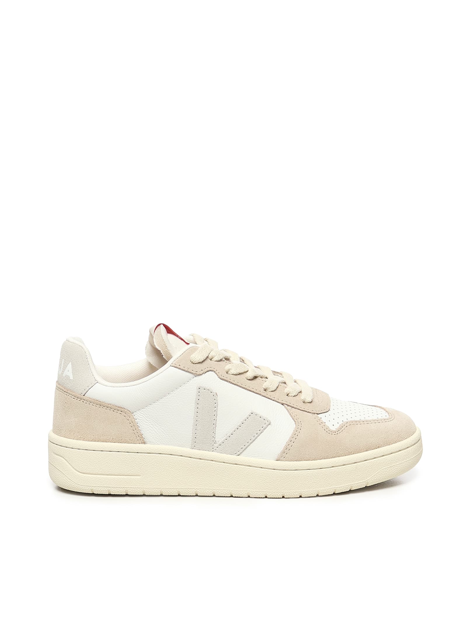 V-82 Sneakers