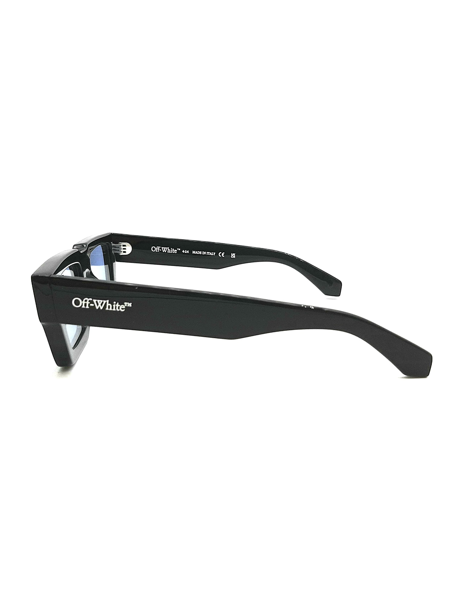 Shop Off-white Oeri129 Manchester Sunglasses Sunglasses In Black Light Blue