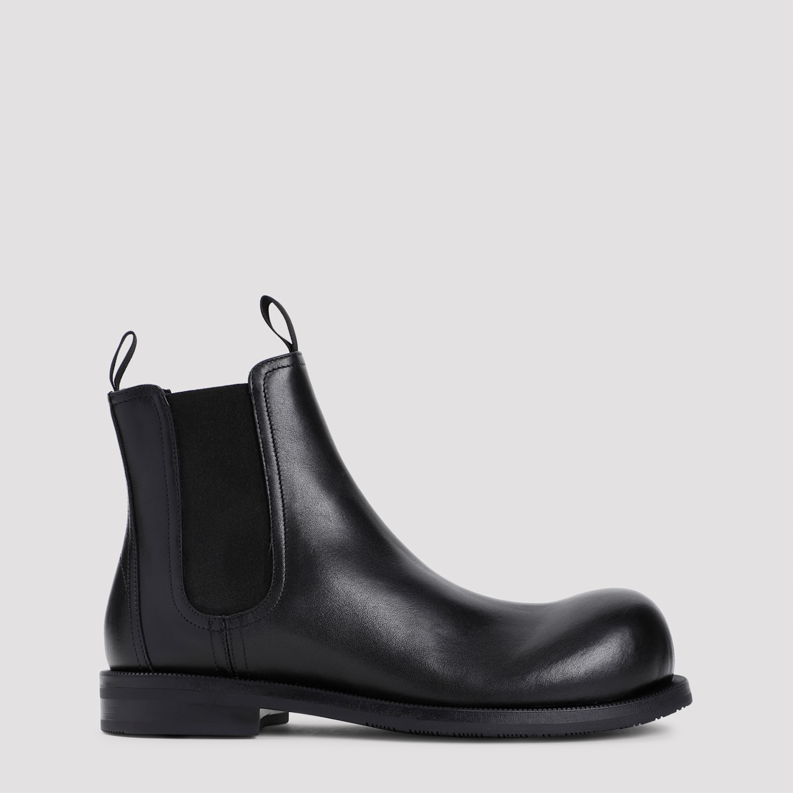 Bulb Toe Chelsea Boot