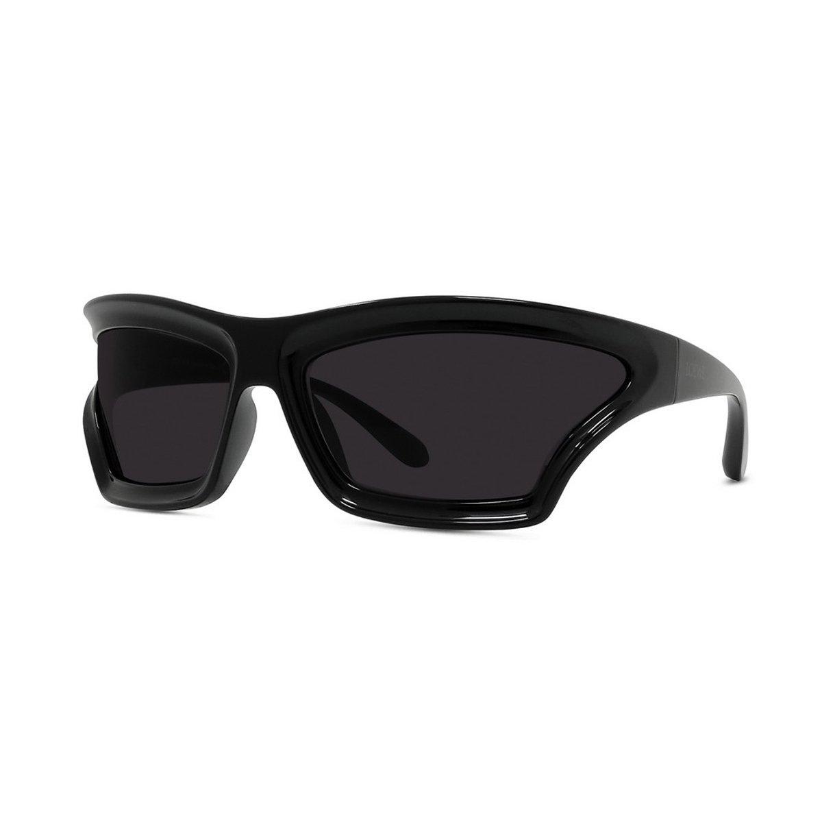 Shop Loewe Irregular Frame Sunglasses In 01a - Black