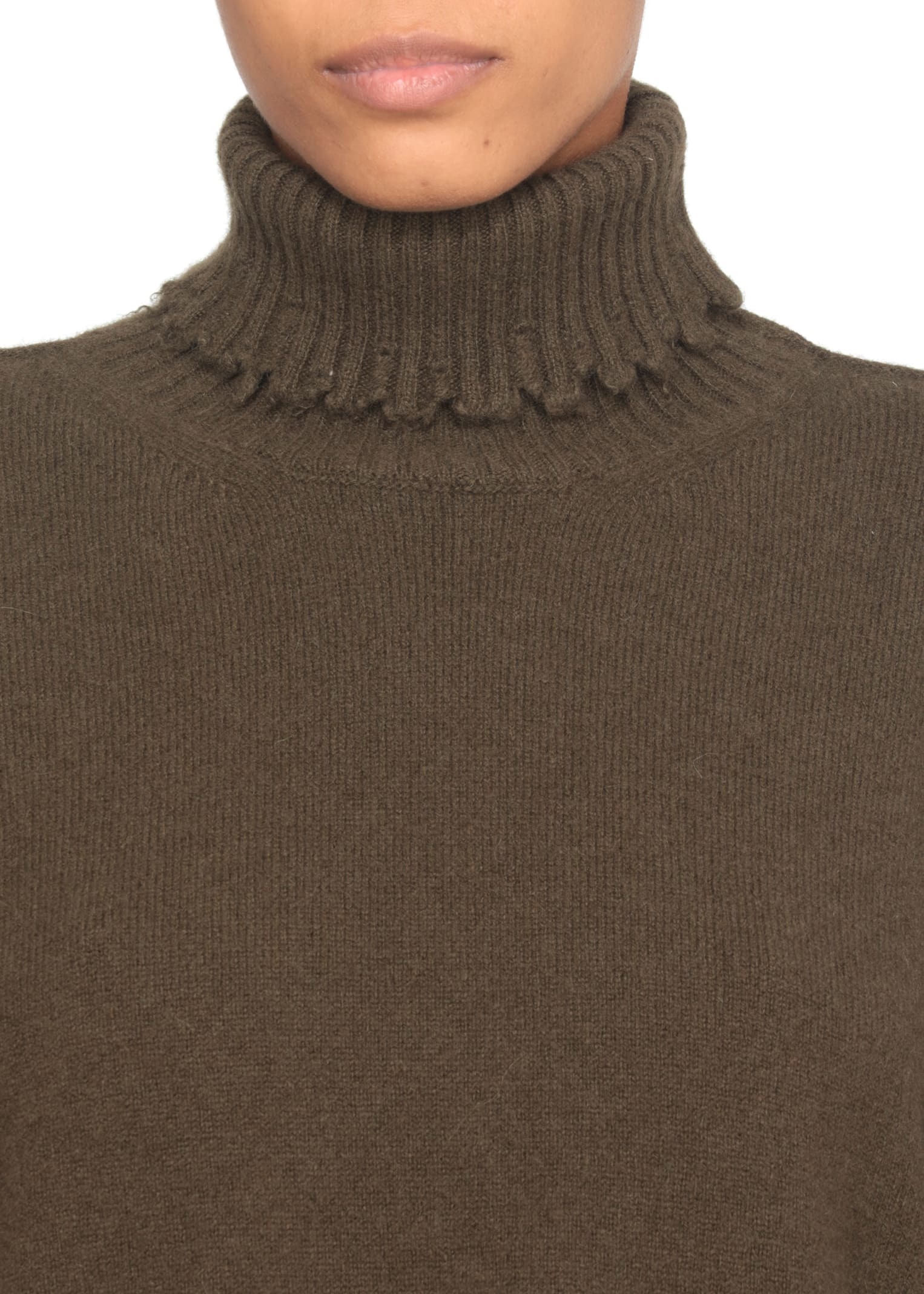 Uma Wang High Neck Cashmere Sweater With Distressed Hem In Green