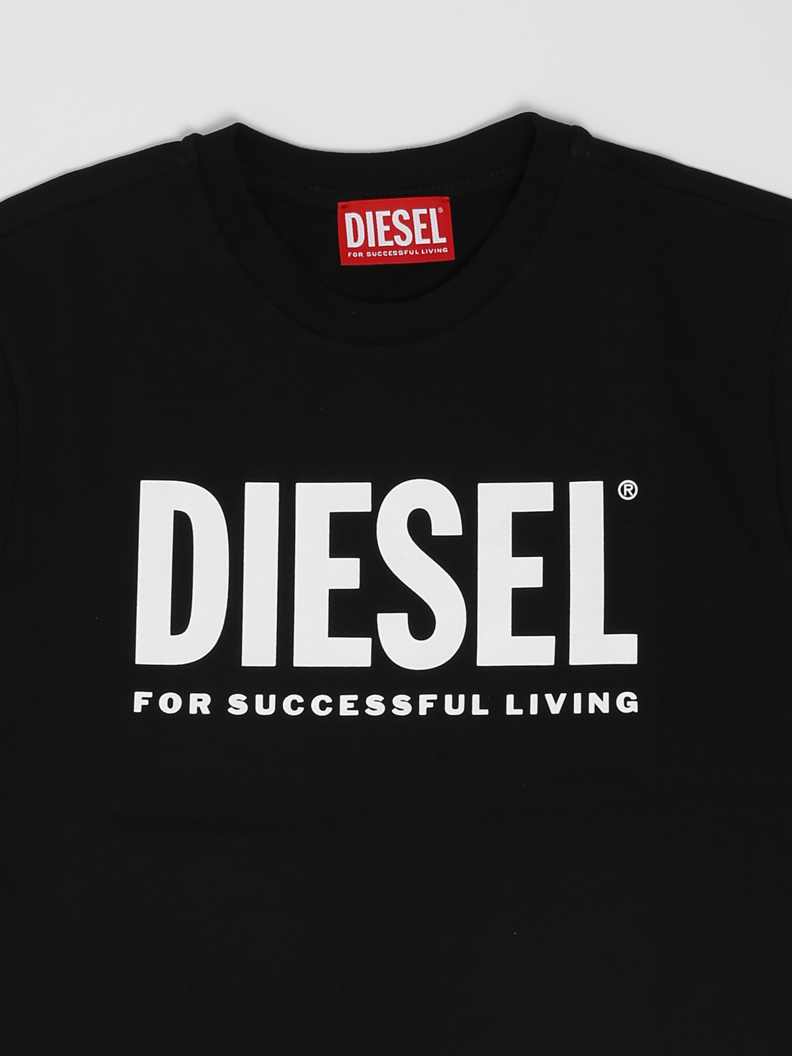 Shop Diesel T-shirt T-shirt In Nero