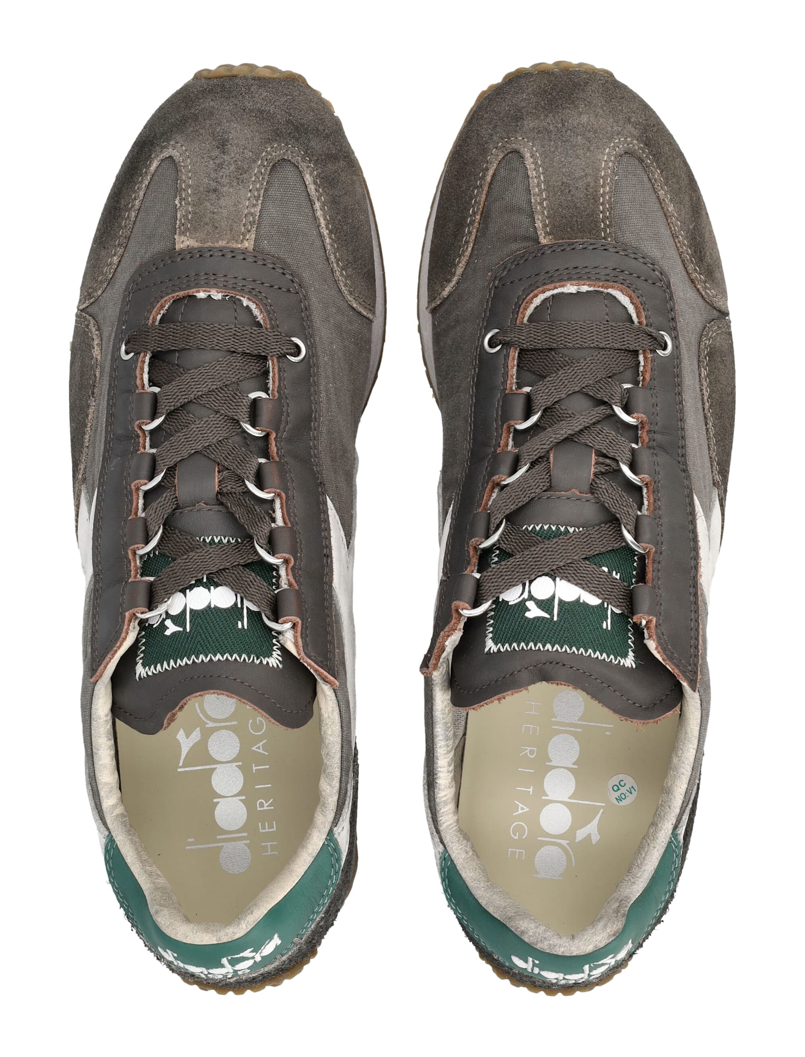 Diadora Heritage Equipe Dirty Stone Wash Evo Sneakers In Nude