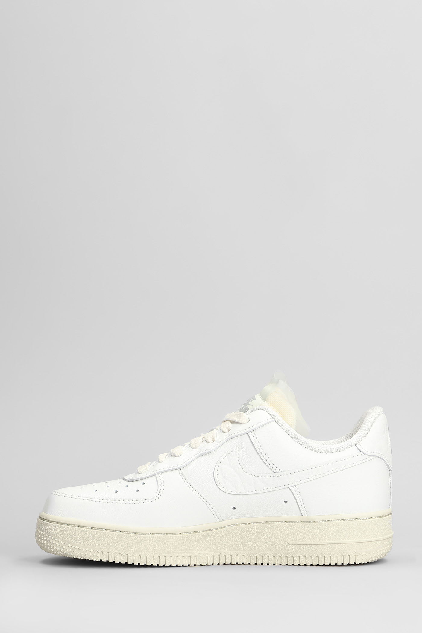 Nike Air Force 1 Lo Sneakers In White Leather In White