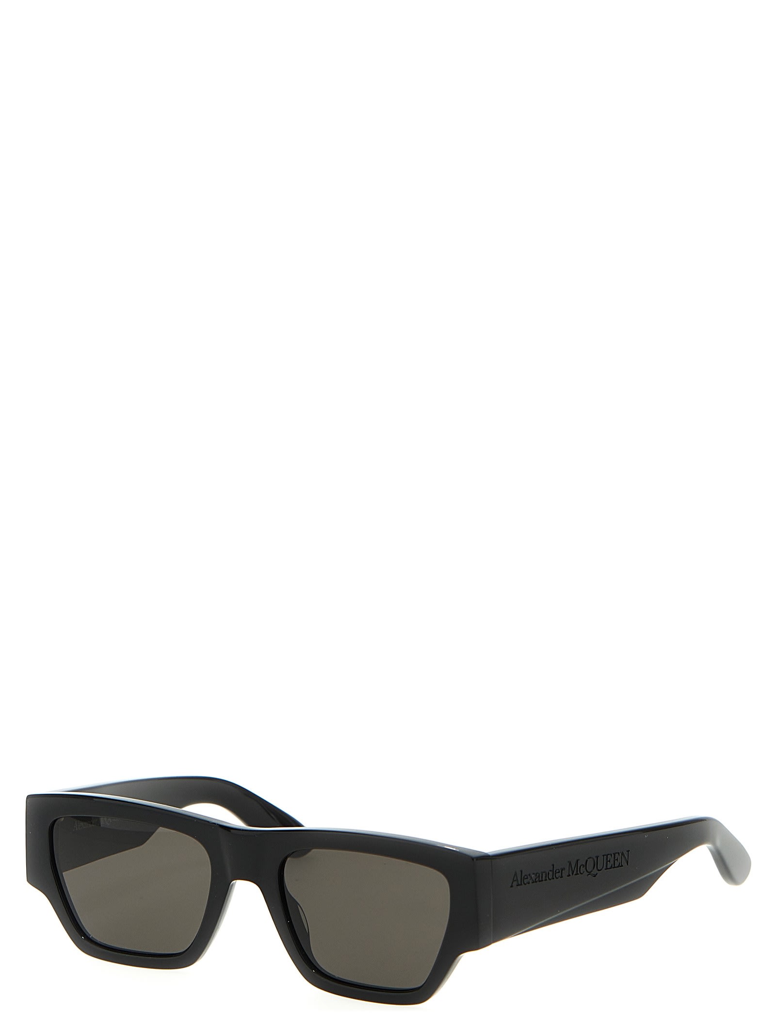 Alexander Mcqueen Mcqueen Angled Sunglasses In Nero